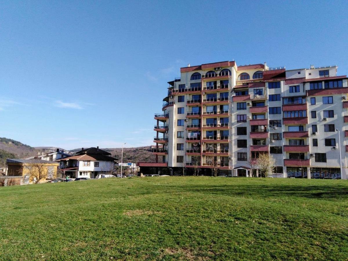 Апартамент "Скален Венец" Veliko Tarnovo Exterior photo
